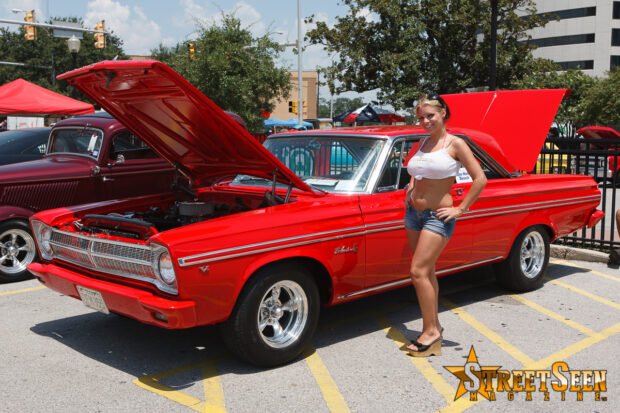 Christi Rose – Car Show Hotties